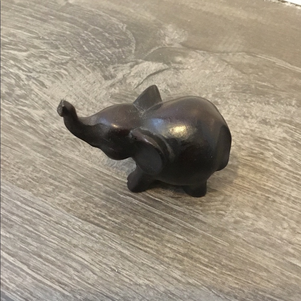 Elephant figurine - Picture 2 of 3